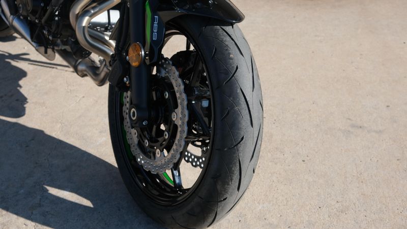 NEW 2025 KAWASAKI Z650 ABS Image 14