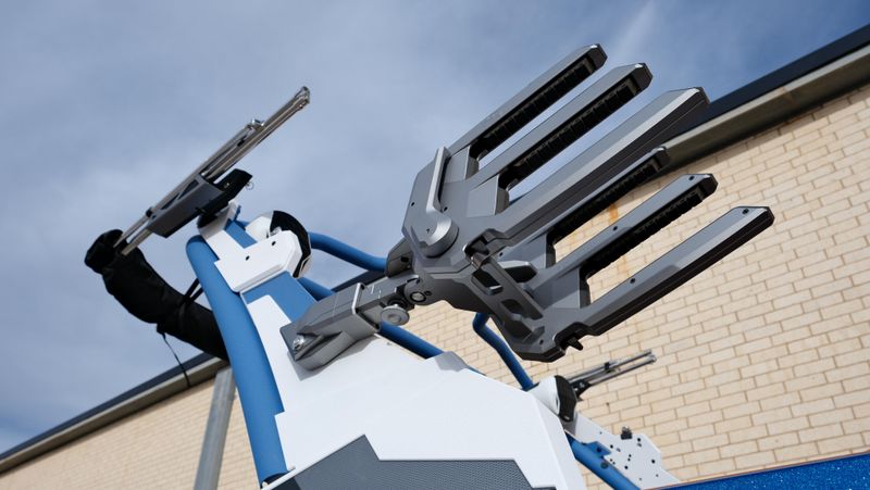 NEW 2026 MALIBU 24 MXZ Image 11