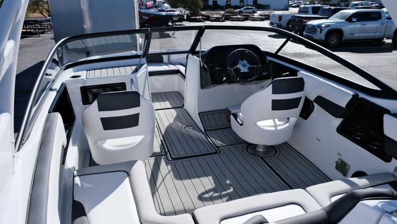 NEW 2026 YAMAHA 195S Image 8