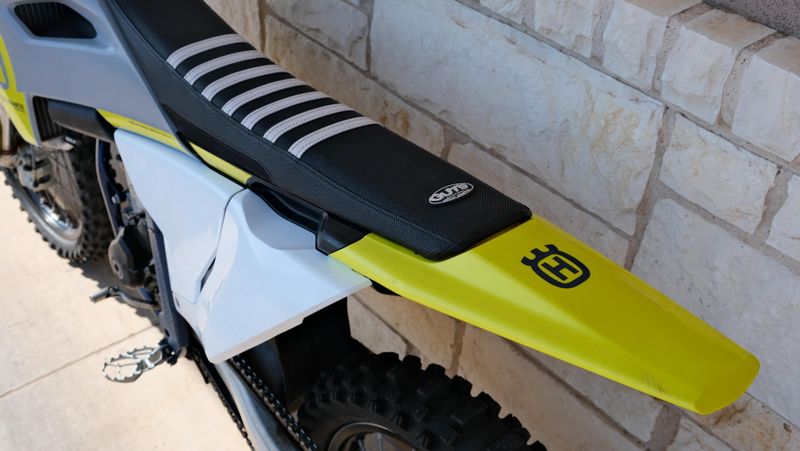 USED 2023 HUSQVARNA FC 250 Image 9