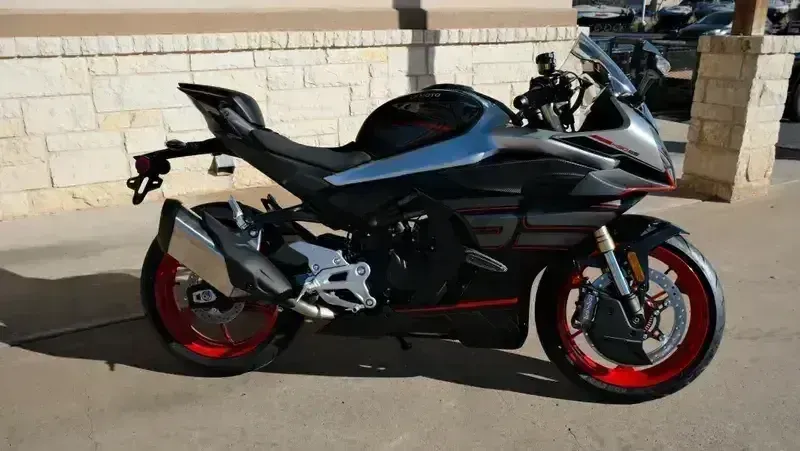 NEW 2026 CFMOTO 675 SS Image 2
