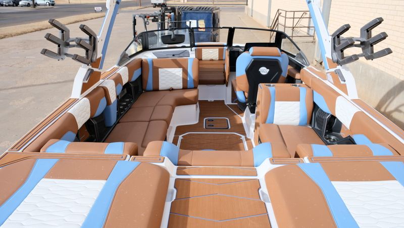 NEW 2026 MALIBU 24 MXZ Image 20