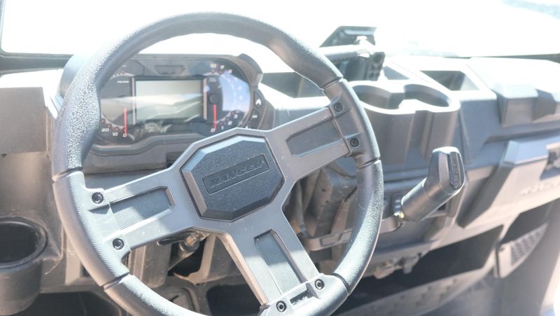 USED 2025 POLARIS RGR CREW XP 1000 TEXAS ED  BRONZE METALLIC TEXAS EDITION Image 9