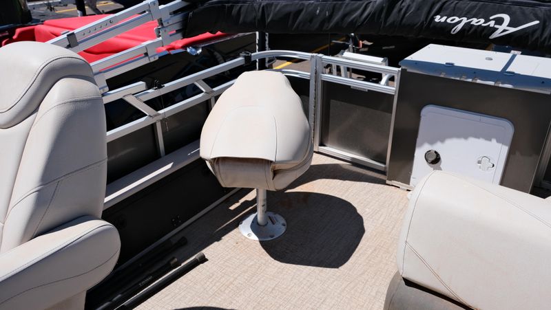 USED 2022 AVALON 20 VENTURE REAR FISH CARINA Image 13