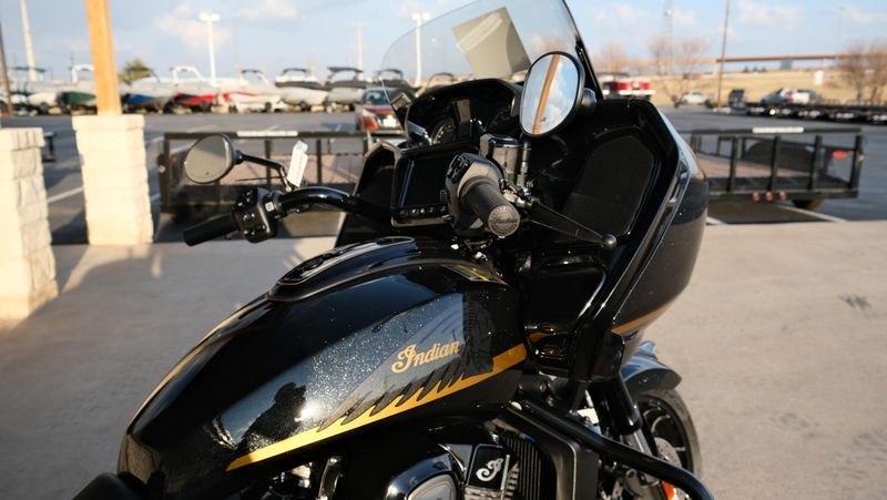 NEW 2026 INDIAN MOTORCYCLE CHALLENGER DARK HORSE WITH 112 AND AUDIO PACKAGE Image 11