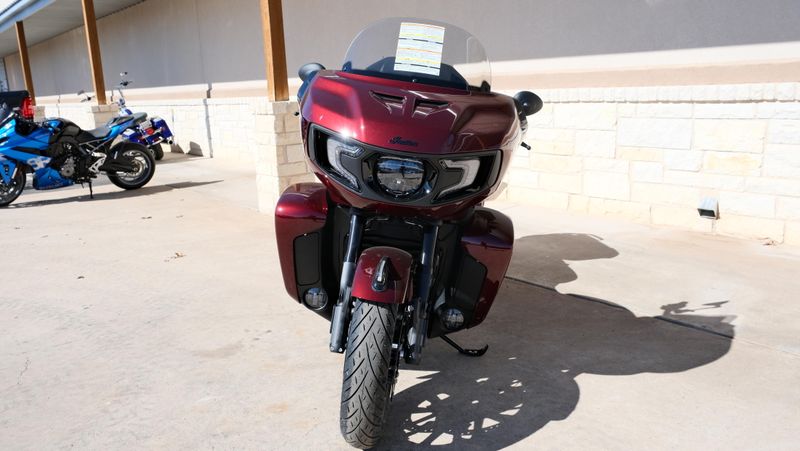 NEW 2026 INDIAN MOTORCYCLE PURSUIT DARK HORSE Image 8