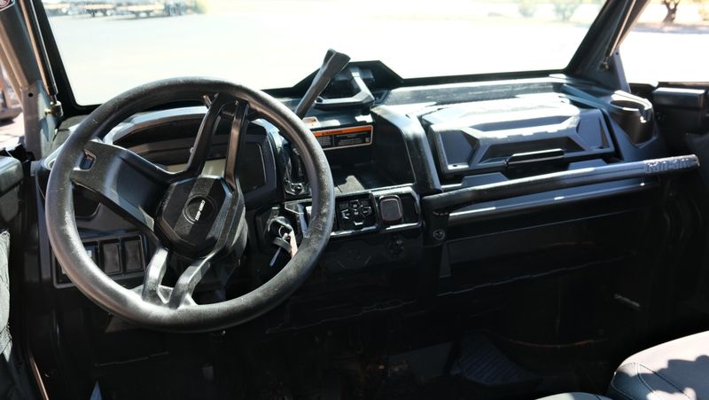 USED 2022 CAN-AM SSV DEFENDER MAX XT HD10 GY 22 Image 5