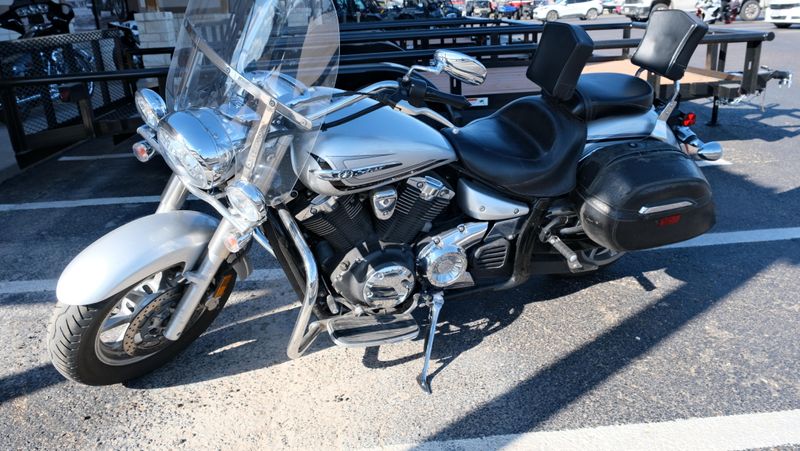 USED 2015 YAMAHA V STAR 1300 Image 4
