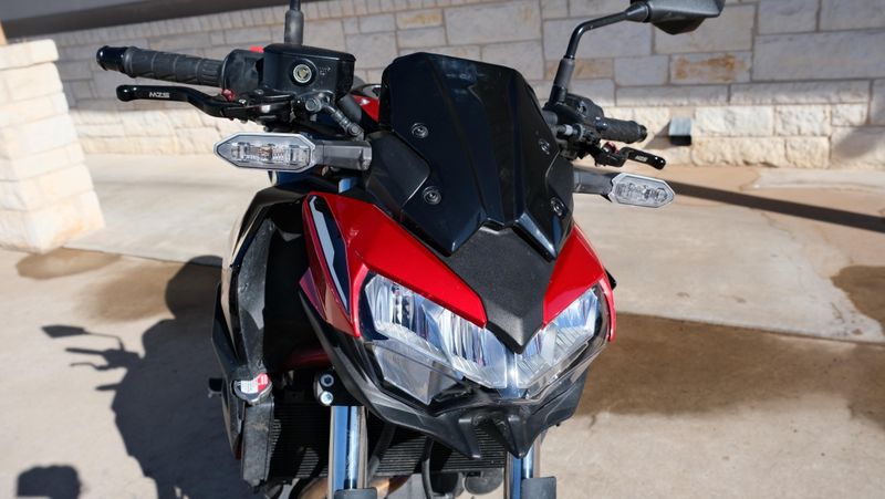USED 2024 KAWASAKI Z650 ABS Image 10