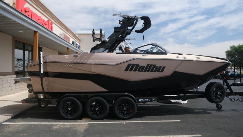 NEW 2026 MALIBU MSERIES M230 Image 2