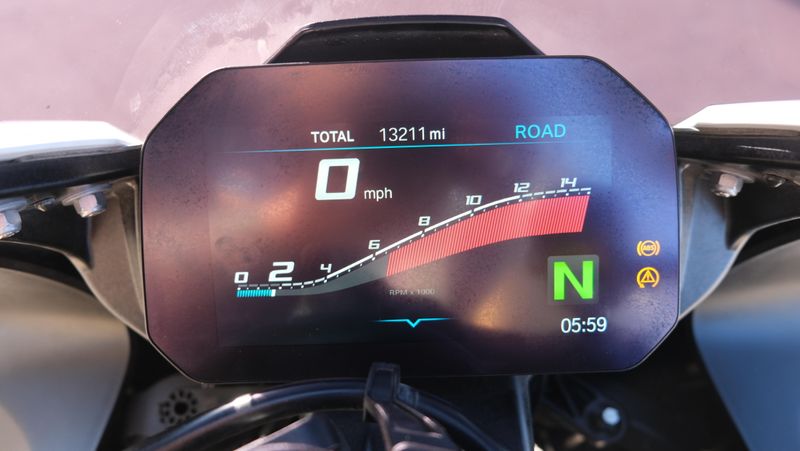 USED 2023 BMW S 1000 RR Image 17