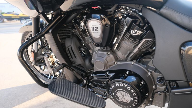 NEW 2026 INDIAN MOTORCYCLE CHALLENGER DARK HORSE WITH 112 AND AUDIO PACKAGE Image 21
