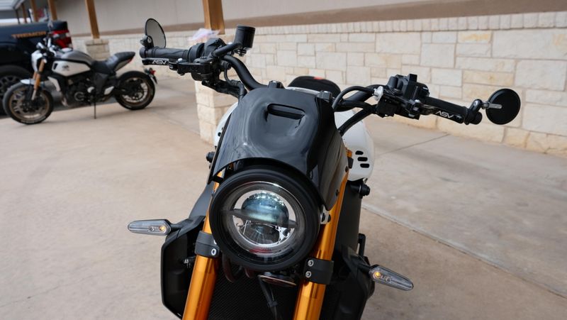 USED 2024 YAMAHA XSR900 CA Image 10