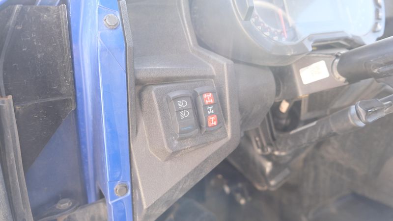 USED 2024 POLARIS GENERAL XP 4 1000 ULTIMATE  BLUE ULTIMATE Image 17