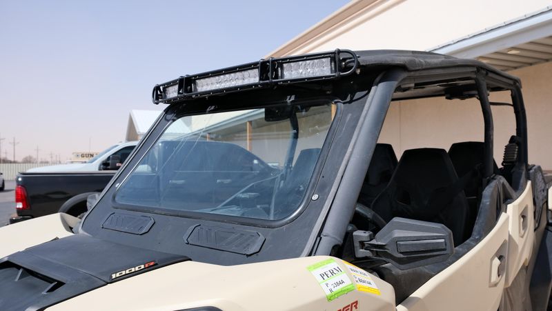 2024 Can-Am COMMANDER MAX XT-P 1000R DESERT TAN & CARBON BLACKImage 8