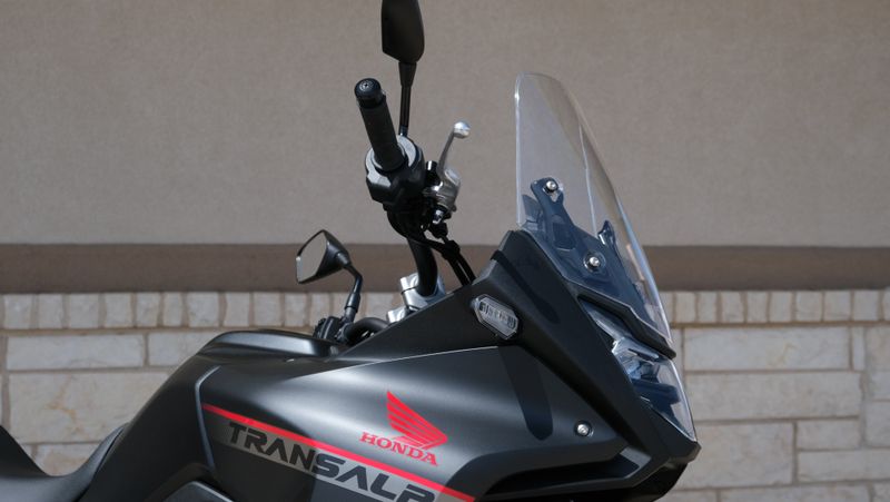2024 Honda TRANSALP MATTE BLACK METALLICImage 4