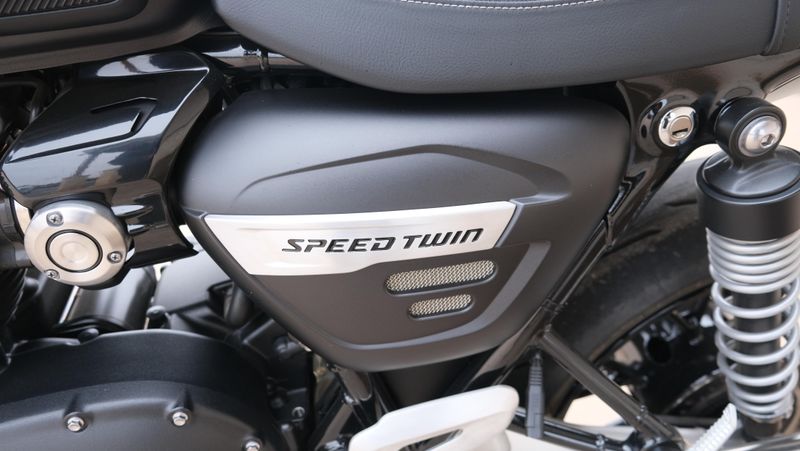 USED 2022 TRIUMPH SPEED TWIN 1200 Image 15