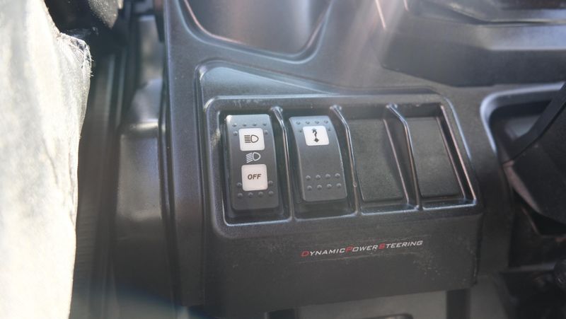 USED 2022 CAN-AM SSV DEFENDER MAX XT HD10 GY 22 Image 13