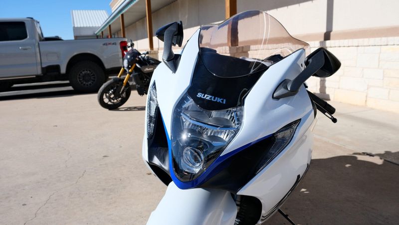 NEW 2026 SUZUKI HAYABUSA Image 9