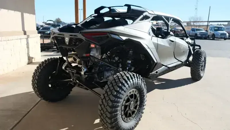 NEW 2026 CAN-AM MAVERICK R MAX X RC WITH SMART-SHOX 999T DCT Image 5