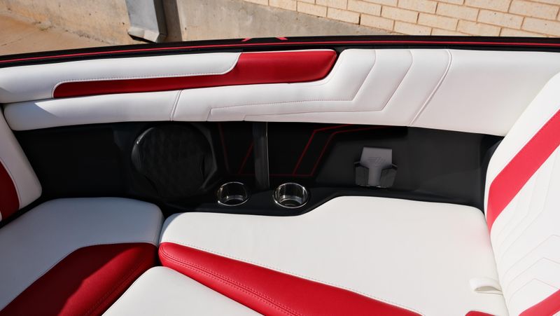 2025 MALIBU WAKESETTER 25 LSV  in a RED-BLACK-WHITE exterior color. Family PowerSports (877) 886-1997 familypowersports.com 