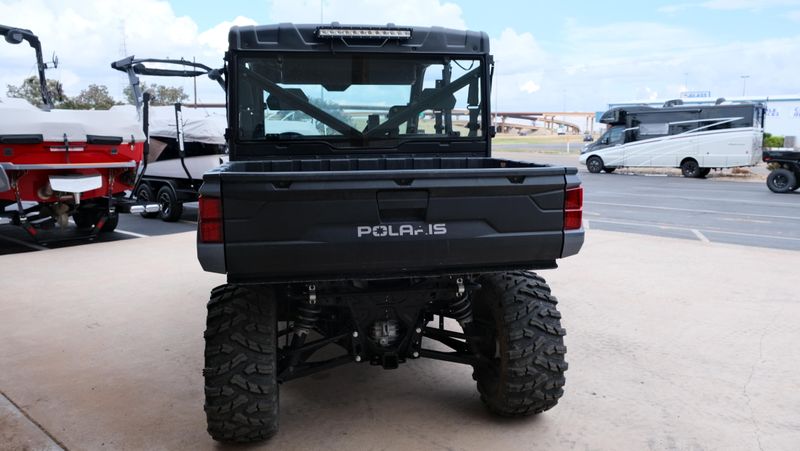 USED 2025 POLARIS RANGER CREW XP 1000 PREMIUM - STEALTH GREY Image 4