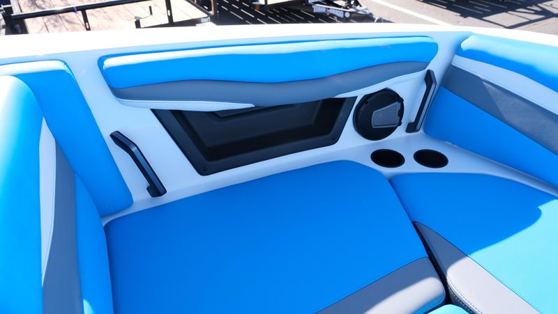 NEW 2026 AXIS A225 Image 14