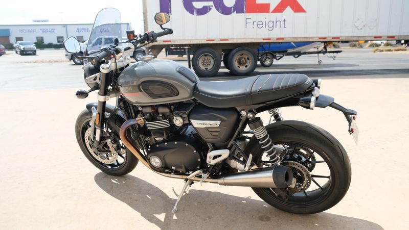 USED 2022 TRIUMPH SPEEDTWIN1200 Image 5