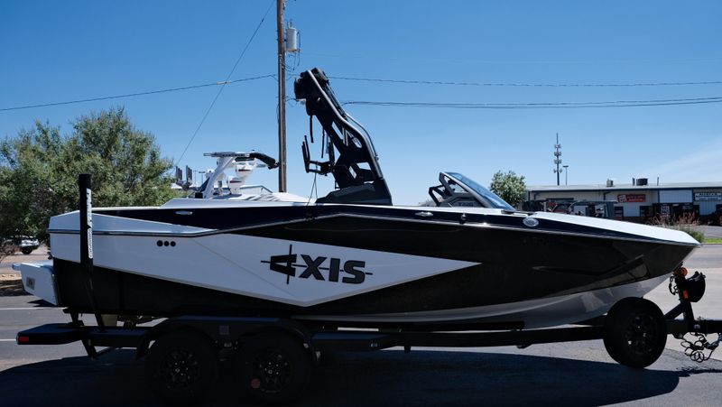 NEW 2026 AXIS T-SERIES T220 Image 5