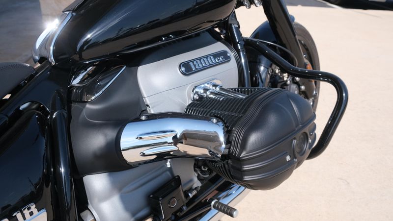 USED 2021 BMW R18 Image 12