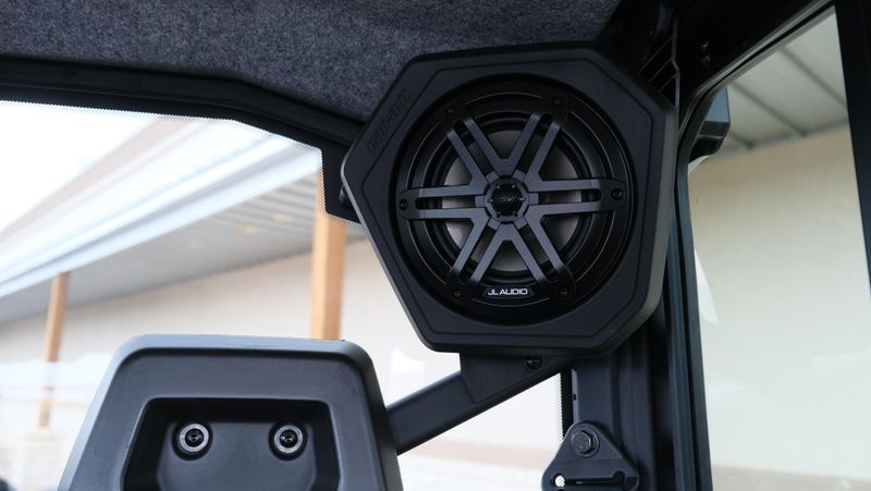 NEW 2026 CAN-AM DEFENDER MAX LIMITED CAB HD11 Image 39
