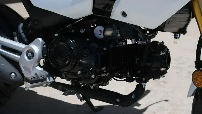 2026 Honda GROM SP MATTE BLACK METALLIC Image 6
