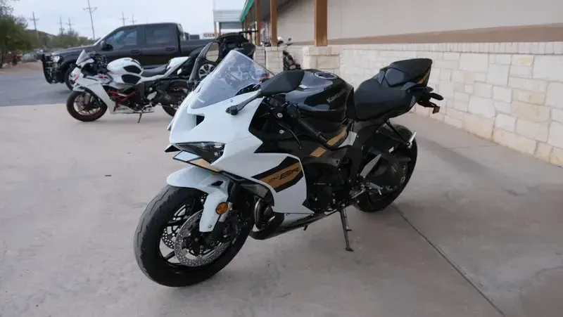 NEW 2026 KAWASAKI NINJA ZX6R ABS Image 7