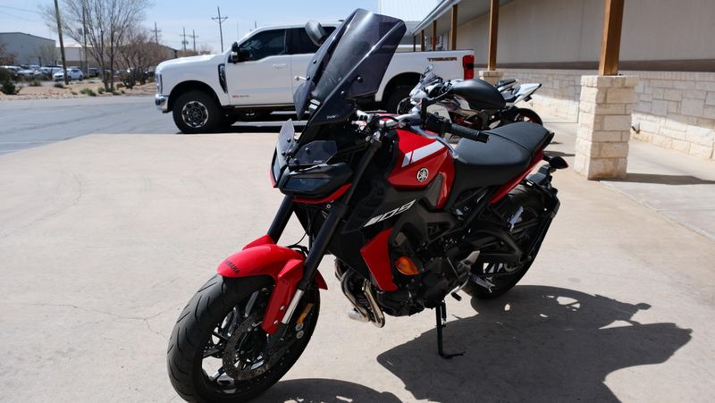 USED 2018 YAMAHA MT09 Image 7