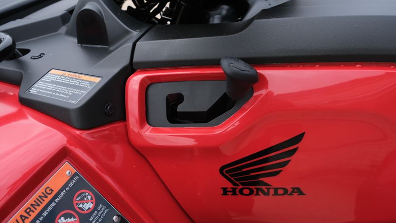 NEW 2027 HONDA RANCHER 4X4 AUTOMATIC DCT IRS EPS Image 15
