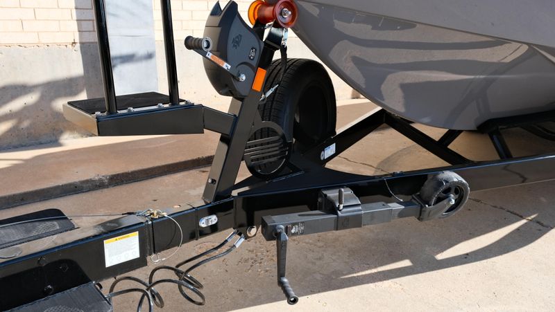 NEW 2026 MALIBU 25 LSV Image 44