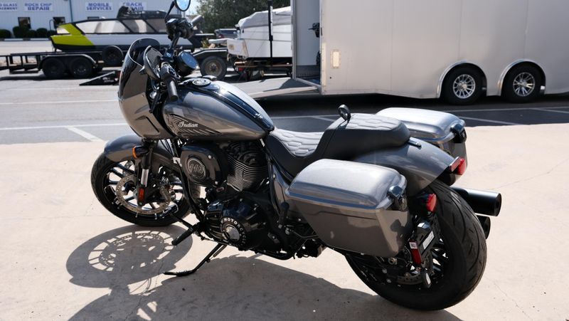 NEW 2025 INDIAN MOTORCYCLE SPORT CHIEF RT Image 5