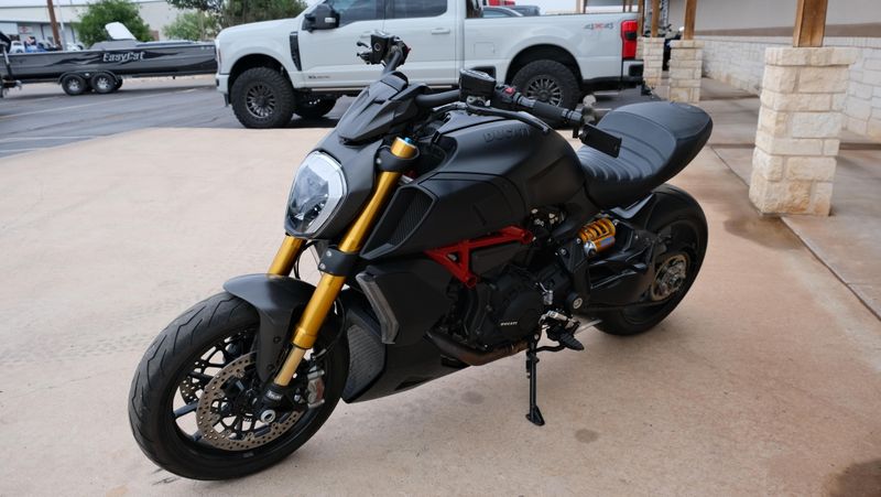 USED 2021 DUCATI XDIAVEL S Image 7