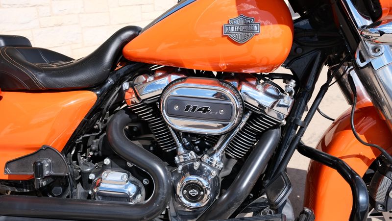 USED 2023 HARLEY STREET GLIDE SPECIAL Image 11