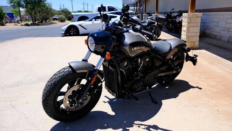 NEW 2026 INDIAN MOTORCYCLE SCOUT BOBBER LIMITED WITH TECH Image 7