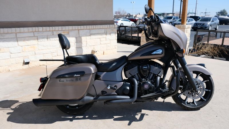 USED 2019 INDIAN MOTORCYCLE CHIEFTAIN DARK HORSE BRONZE SMOKE Image 2