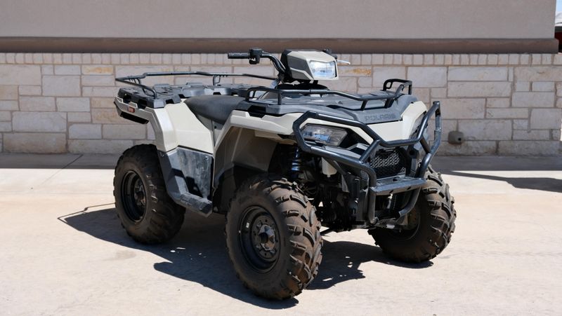 USED 2023 POLARIS SPORTSMAN 570 EPS  DESERT SAND Image 1