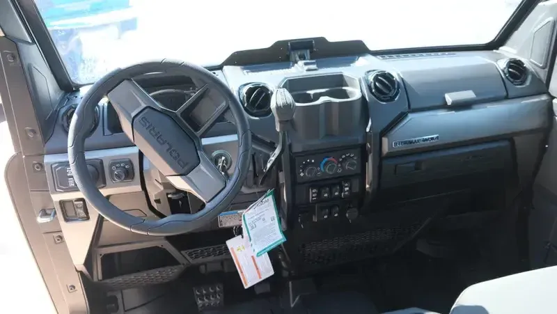 NEW 2026 POLARIS RANGER CREW XD 1500 NORTHSTAR EDITION PREMIUM Image 13