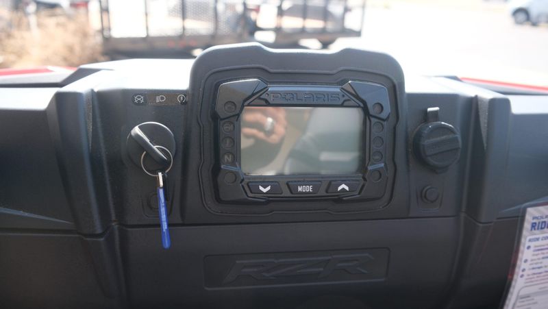 NEW 2026 POLARIS RZR 200 EFI Image 18