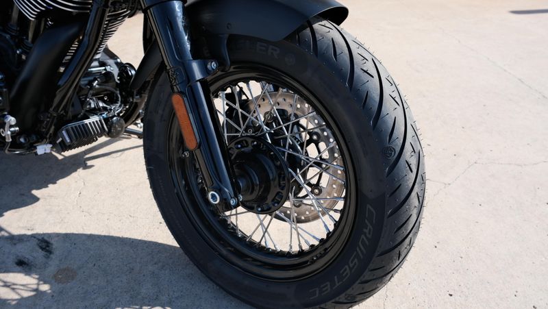 NEW 2026 INDIAN MOTORCYCLE CHIEF BOBBER DARK HORSE Image 10