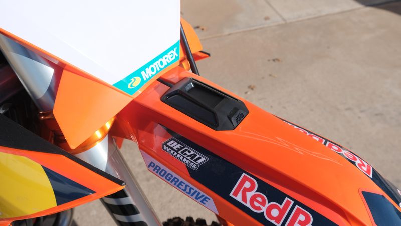 NEW 2026 KTM 450 SXF FACTORY EDITION Image 21