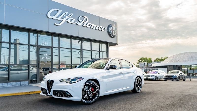 2024 Alfa Romeo Giulia Veloce Awd