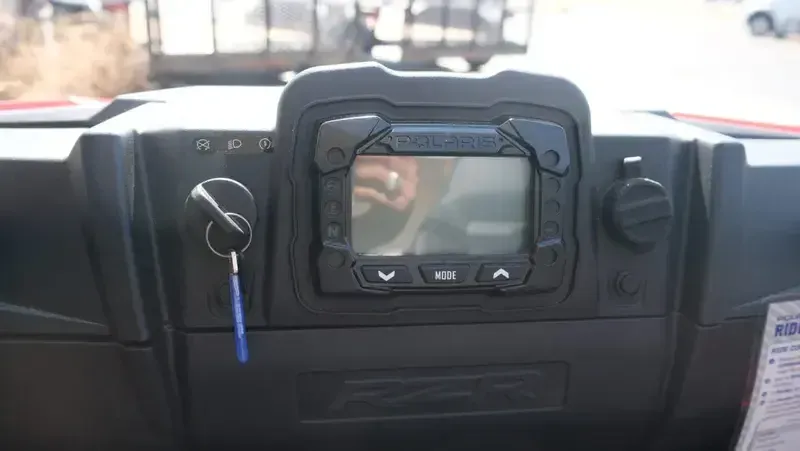 NEW 2026 POLARIS RZR 200 EFI Image 12