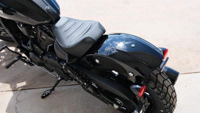 NEW 2025 INDIAN MOTORCYCLE SCOUT BOBBER LIMITED BLACK METALLIC Image 15