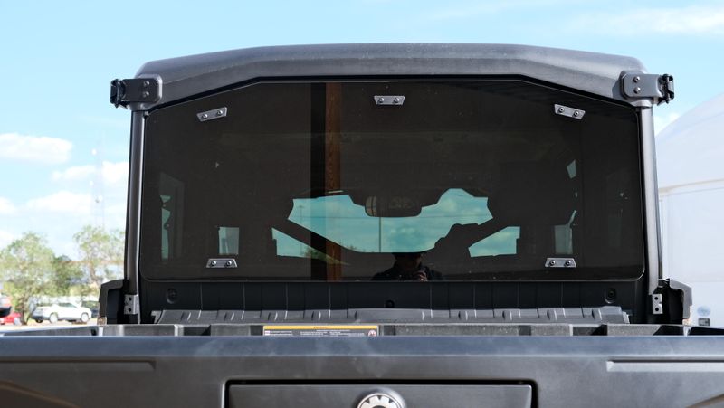 NEW 2026 CAN-AM DEFENDER MAX LIMITED CAB HD11 Image 6